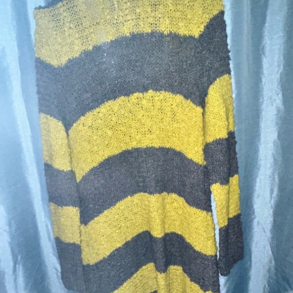 Free People Large Chunky Knit Cardigan - Yellow and Gray - new or like new - Picture 4 of 10